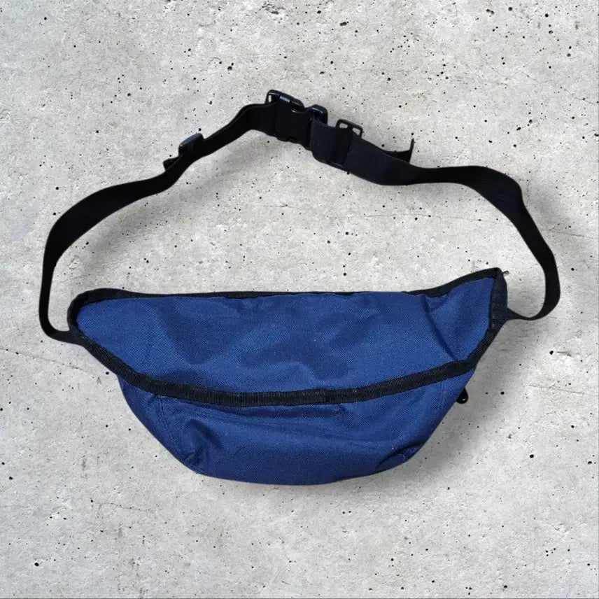 [BUNJANG] Supreme Messenger Bag / 슈프림 메신저백