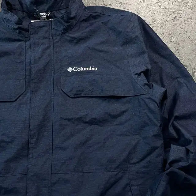 [BUNJANG] Columbia Windbreaker Jacket - Size 100 / 컬럼비아 바람막이자켓 100