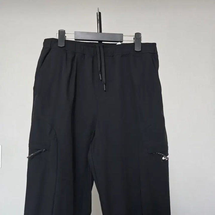 [BUNJANG] Discovery 24FW Windproof Fleece Lined Pants / 24FW 디스커버리 32 방풍 바람막이 기모안감 팬츠 M-바지-370