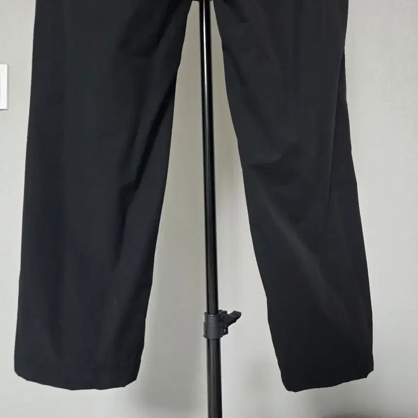 [BUNJANG] Discovery 24FW Windproof Fleece Lined Pants / 24FW 디스커버리 32 방풍 바람막이 기모안감 팬츠 M-바지-370