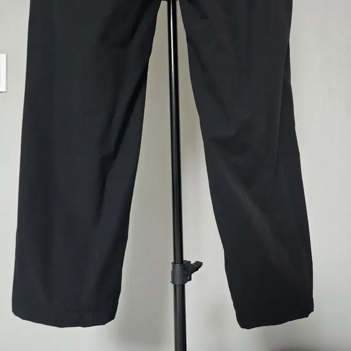 [BUNJANG] Discovery 24FW Windproof Fleece Lined Pants / 24FW 디스커버리 32 방풍 바람막이 기모안감 팬츠 M-바지-370