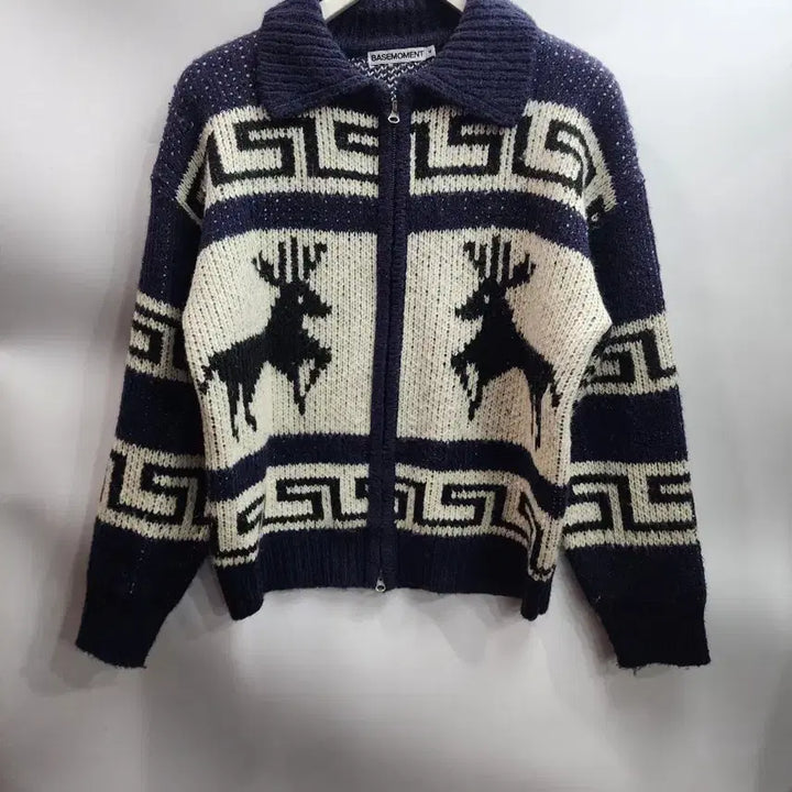 [BUNJANG] BASEMOMENT Deer Pattern Zip-Up Knit Sweater / 베이스모먼트 사슴 패턴 집업 니트 (M) 4.5
