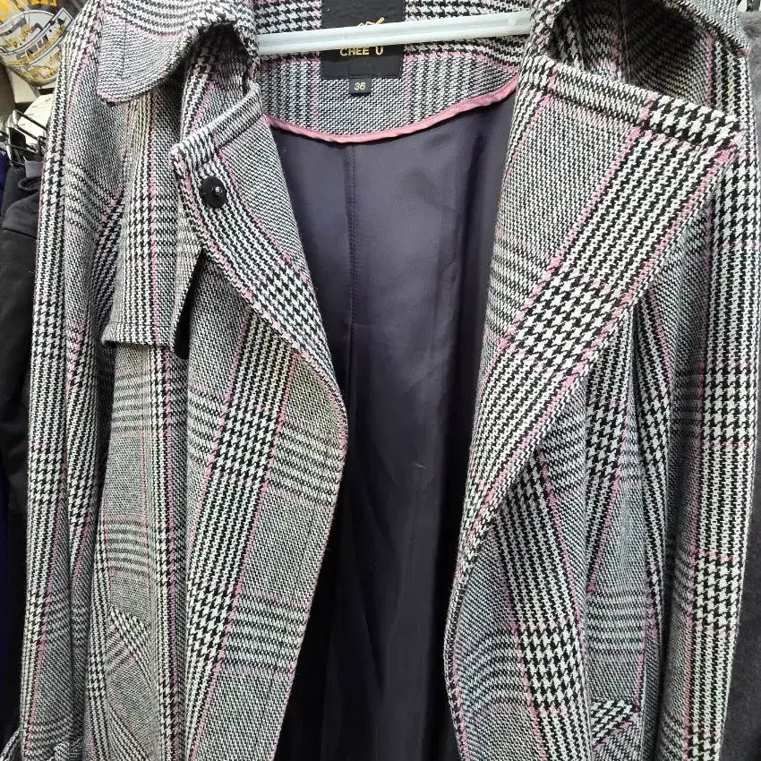 [BUNJANG] CHEE U Check Long Trench Coat / 체크 롱 트렌치 코트