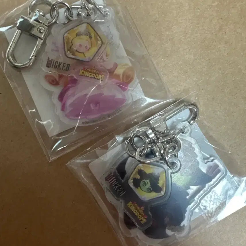[BUNJANG] Cookie Run Kingdom x Wicked 2 Acrylic Keyring Bundle Set / 쿠킹덤 위키드2 콜라보 아크릴 키링 세트