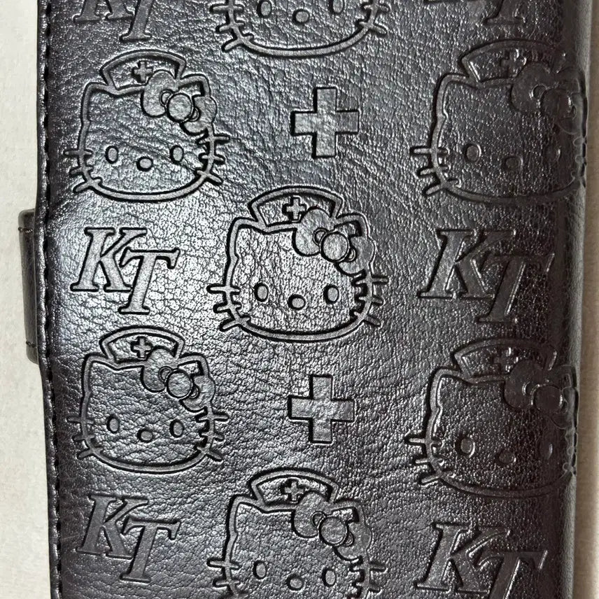 [BUNJANG] Kitty Nurse Card Case / 고전 키티 간호사 카드 케이스