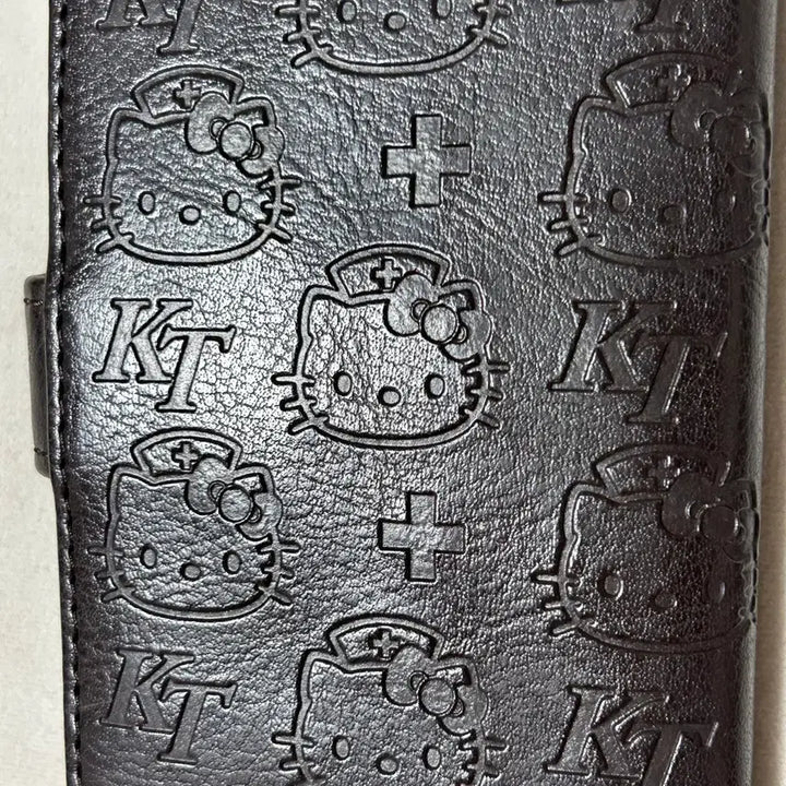 [BUNJANG] Kitty Nurse Card Case / 고전 키티 간호사 카드 케이스