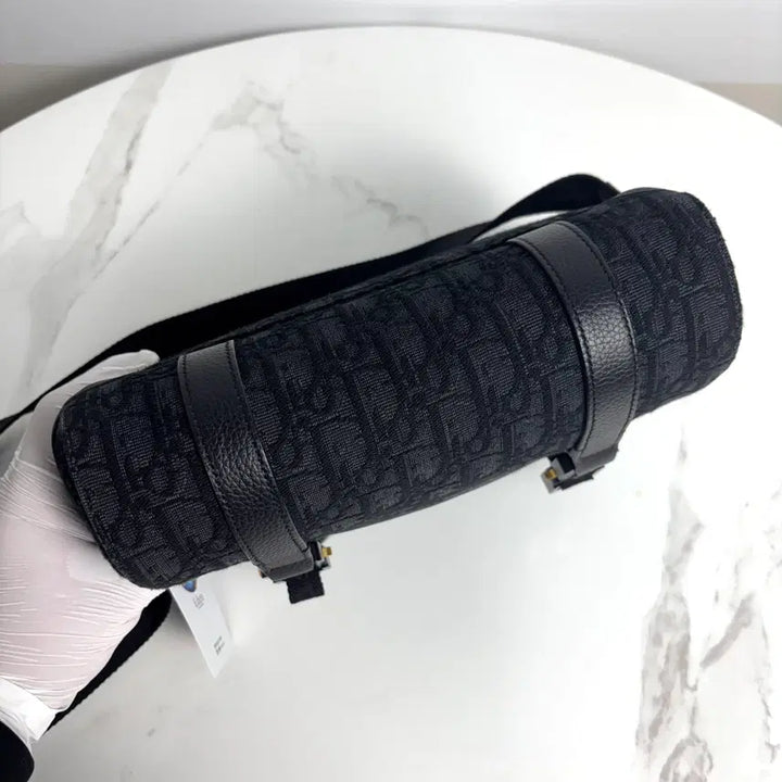 [BUNJANG] Dior Hit The Road Messenger Bag / 디올 자카드 힛 더 로드 플랩 메신저백