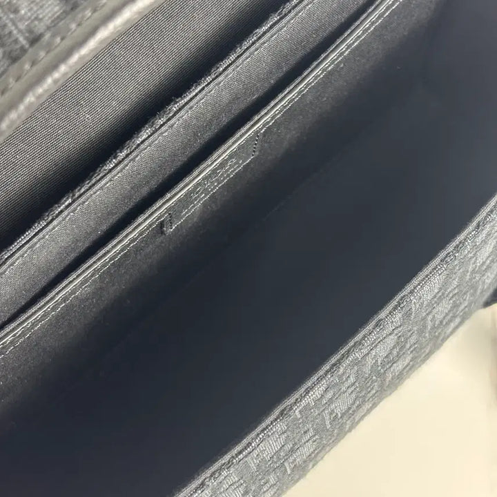 [BUNJANG] Dior Hit The Road Messenger Bag / 디올 자카드 힛 더 로드 플랩 메신저백