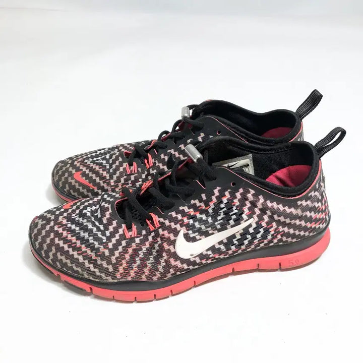 [BUNJANG] Nike Free 235 Sneakers / 나이키 프리 235