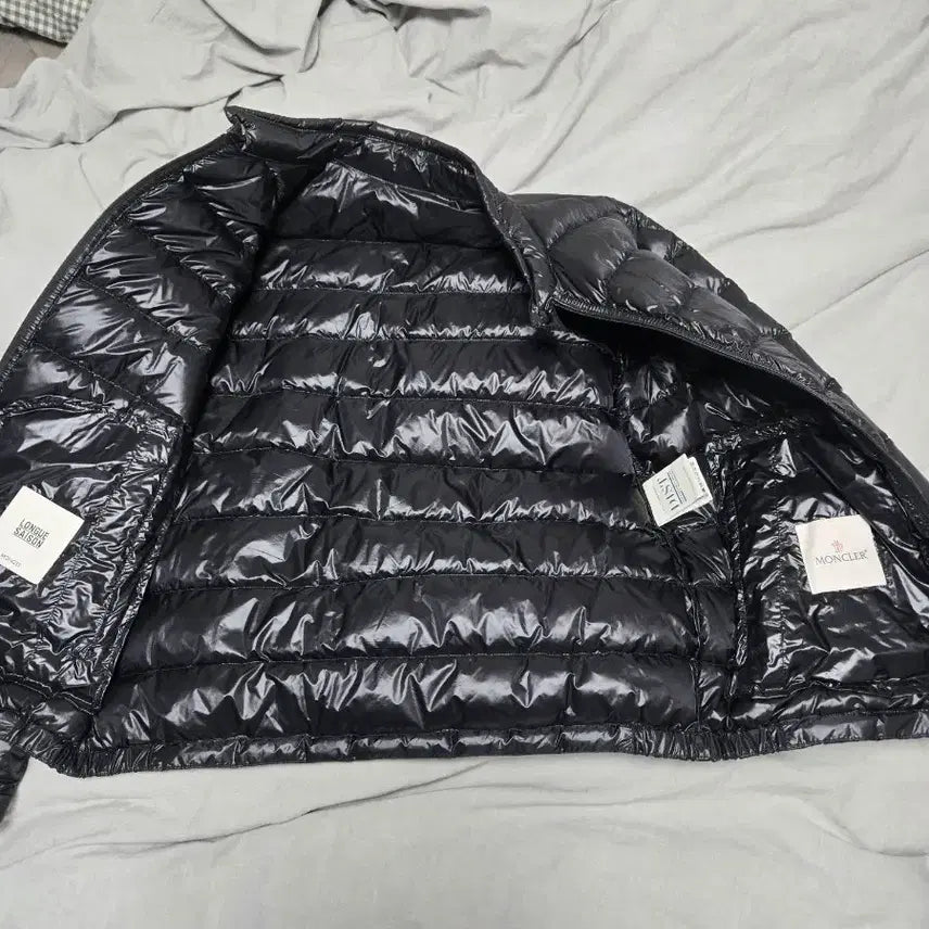 [BUNJANG] Moncler Acorus Lightweight Down Jacket / 몽클레르 아코루스 (ACORUS) 몽클레어 경량 패딩