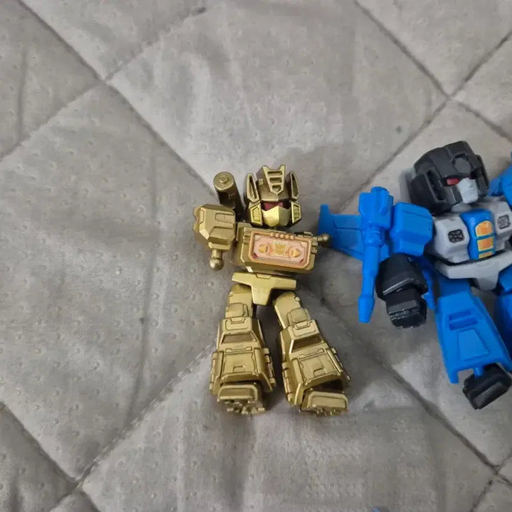 [BUNJANG] Blocky Transformers Defender 3-Piece Figure Set / 블로키 트랜스포머 디벤더 3종 장난감 피규어