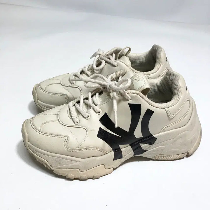 [BUNJANG] MLB NY Yankees Sneakers 235 / MLB NY Yankees 운동화 235