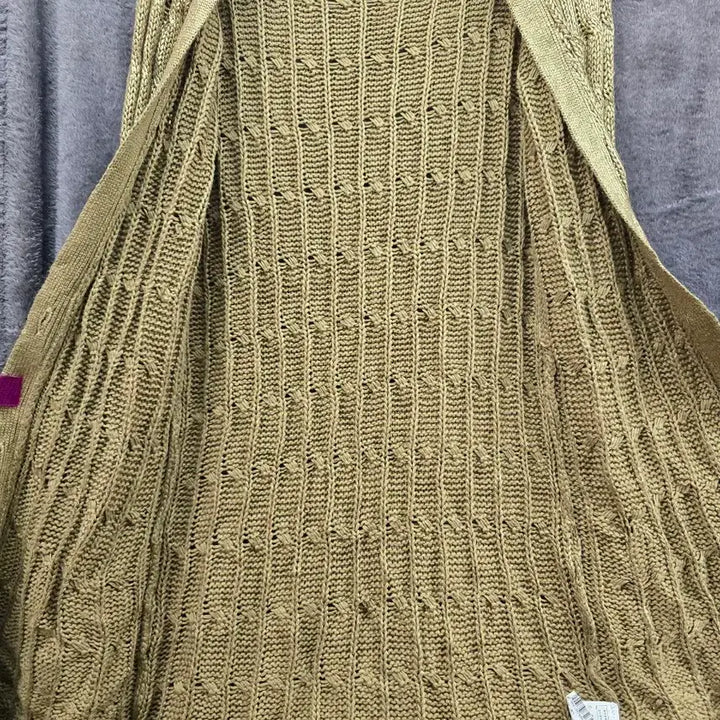 [SOLD OUT] BLUE PEPE 금색 니트 롱 가디건