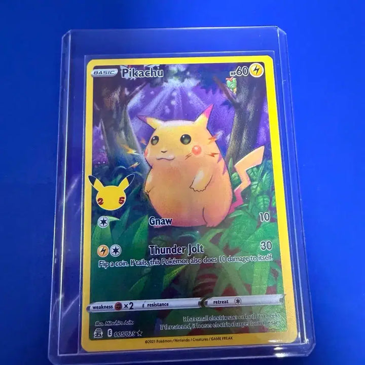 [BUNJANG] Pokemon Pikachu 25th Anniversary Card / 포켓몬카드 25주년 피카츄 미판