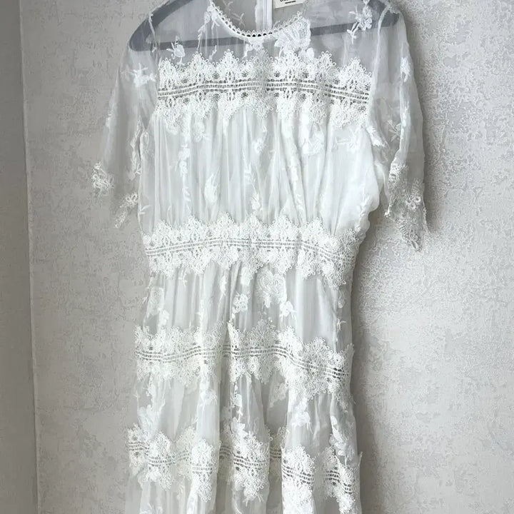 [BUNJANG] High-Quality Lace Long Dress / 현대백화점 고퀄 레이스 롱원피스 화이트