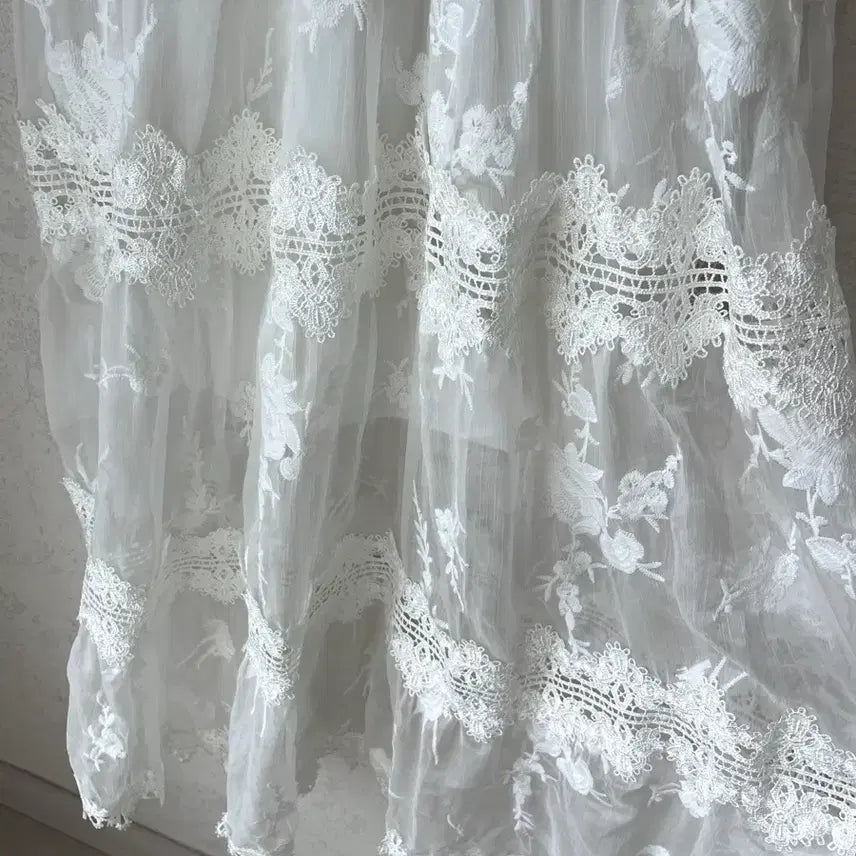 [BUNJANG] High-Quality Lace Long Dress / 현대백화점 고퀄 레이스 롱원피스 화이트