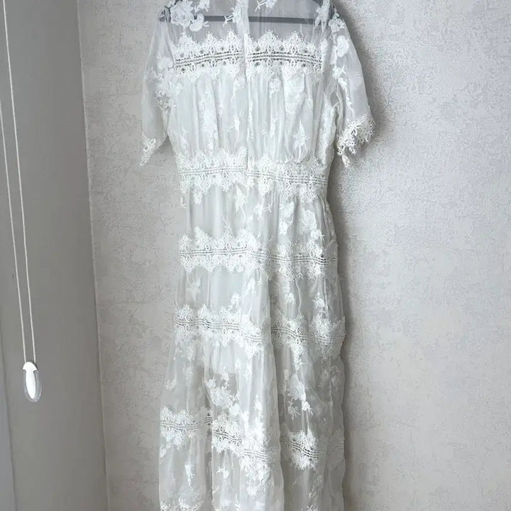 [BUNJANG] High-Quality Lace Long Dress / 현대백화점 고퀄 레이스 롱원피스 화이트
