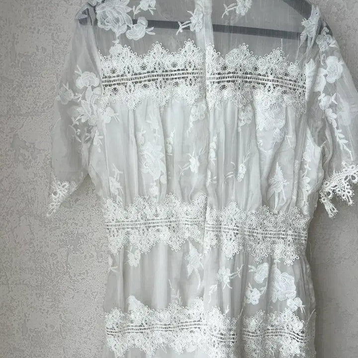 [BUNJANG] High-Quality Lace Long Dress / 현대백화점 고퀄 레이스 롱원피스 화이트