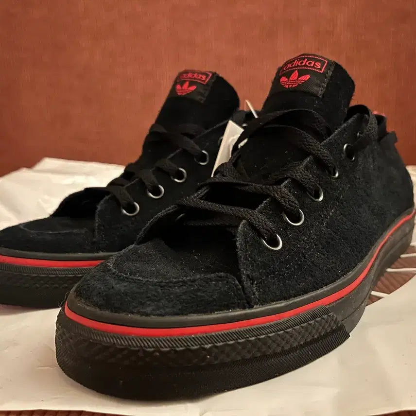 [BUNJANG] Adidas NIZZA RFS x Na-kel Smith Skateboarding Shoes / Adidas NIZZA RFS x Na-kel smith