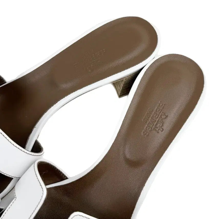 [BUNJANG] Hermès Oasis Sandals White (38) / [정품] 에르메스 오아시스 샌들 화이트 (38)