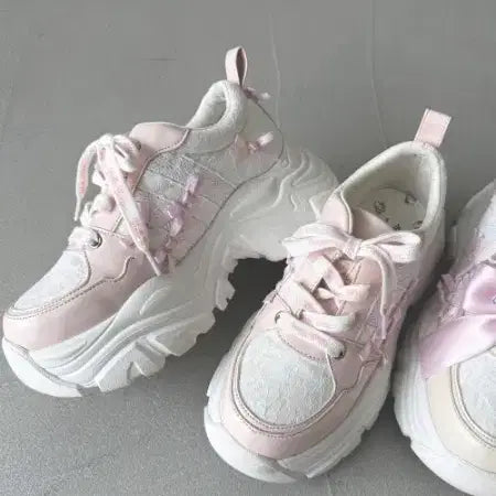 [BUNJANG] Majestic Legon Hello Kitty Angel Deco Platform Sneakers / 마제스틱 레곤 헬로키티 엔젤 데코 통굽 스니커즈