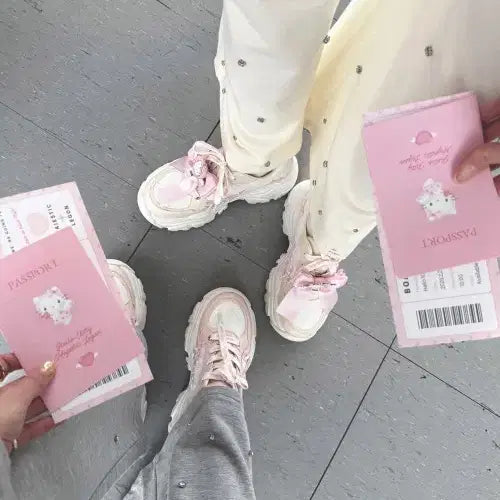 [BUNJANG] Majestic Legon Hello Kitty Angel Deco Platform Sneakers / 마제스틱 레곤 헬로키티 엔젤 데코 통굽 스니커즈
