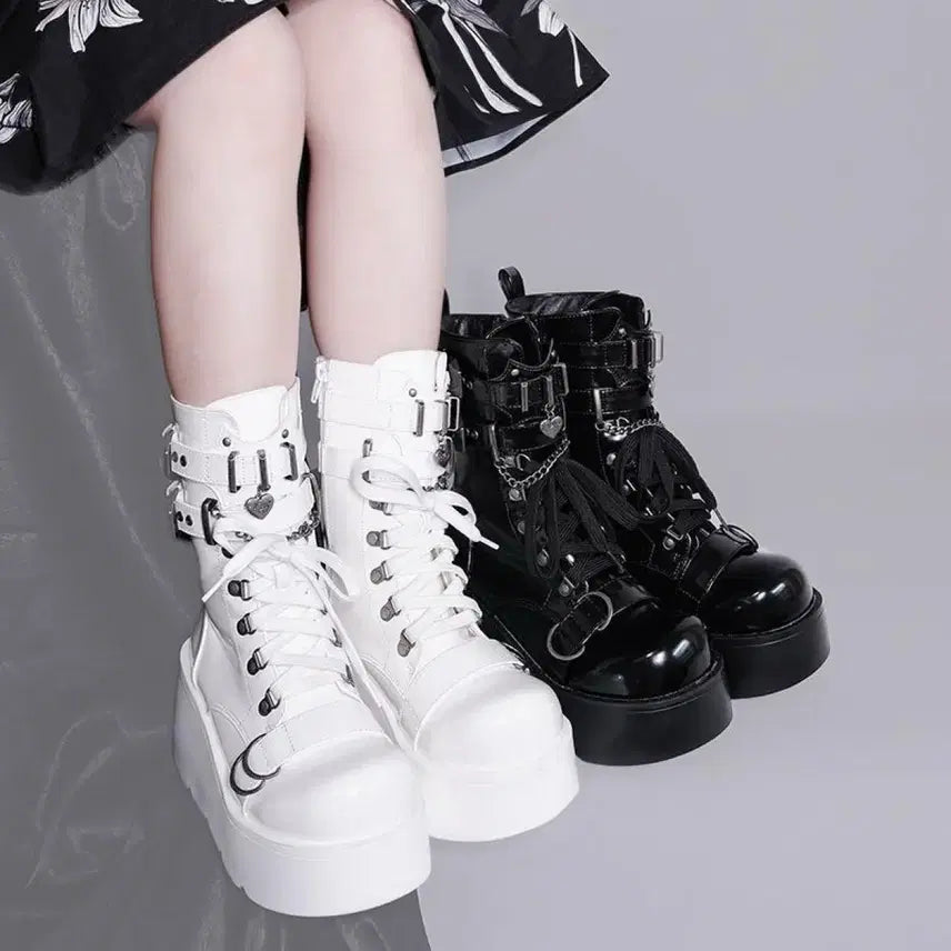 [BUNJANG] Punk Platform Short Boots with Metal Chain / 전학생 펑크 지뢰계 통굽 숏부츠 금속체인 장식 플랫폼 단화 부츠(2컬러)