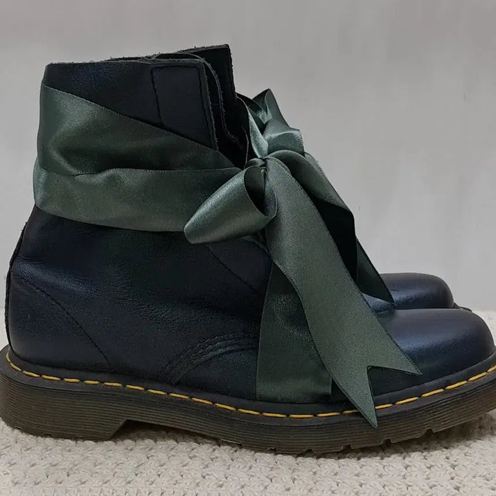 [BUNJANG] 리본 닥터마틴  UK5 / 리본 닥터마틴  UK5