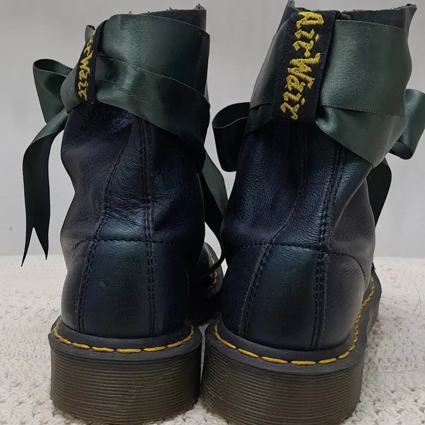 [BUNJANG] 리본 닥터마틴  UK5 / 리본 닥터마틴  UK5