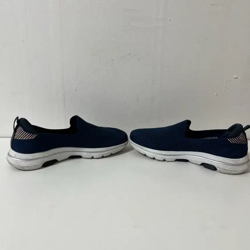 [BUNJANG] Skechers Functional Slip-on Sneakers / 235 스케쳐스 기능성 슬립온 운동화 정품
