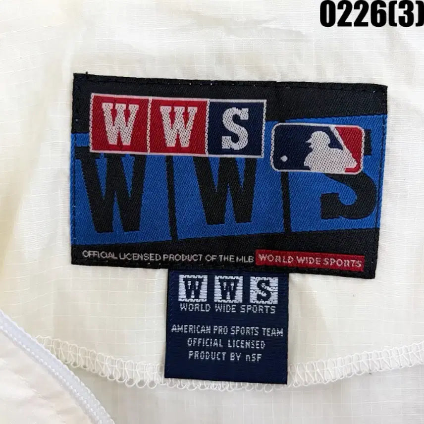 [BUNJANG] Chicago White Sox Hooded Windbreaker Jacket / 95 시카고 화이트삭스 후드 바람막이 자켓 0226(3)