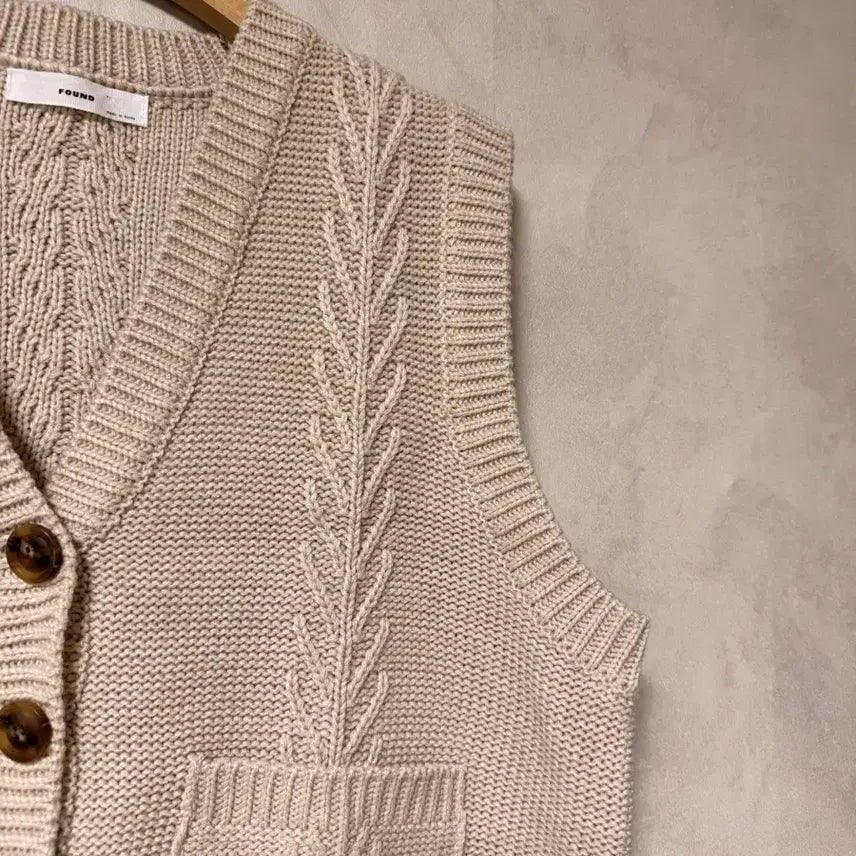 [BUNJANG] Knitted Vest / 니트 조끼