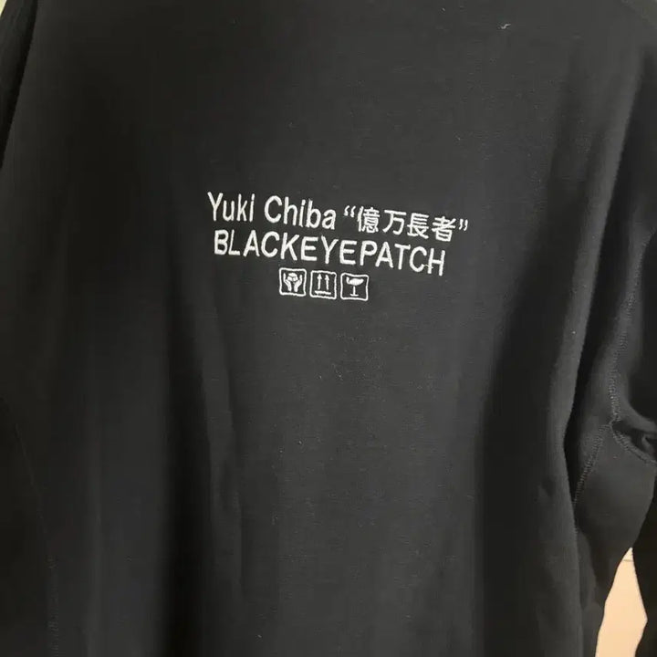 [BUNJANG] BlackEyePatch Chiba Yuki Collaboration Sweatshirt / 블랙아이패치 x 치바 유키 콜라보 맨투맨