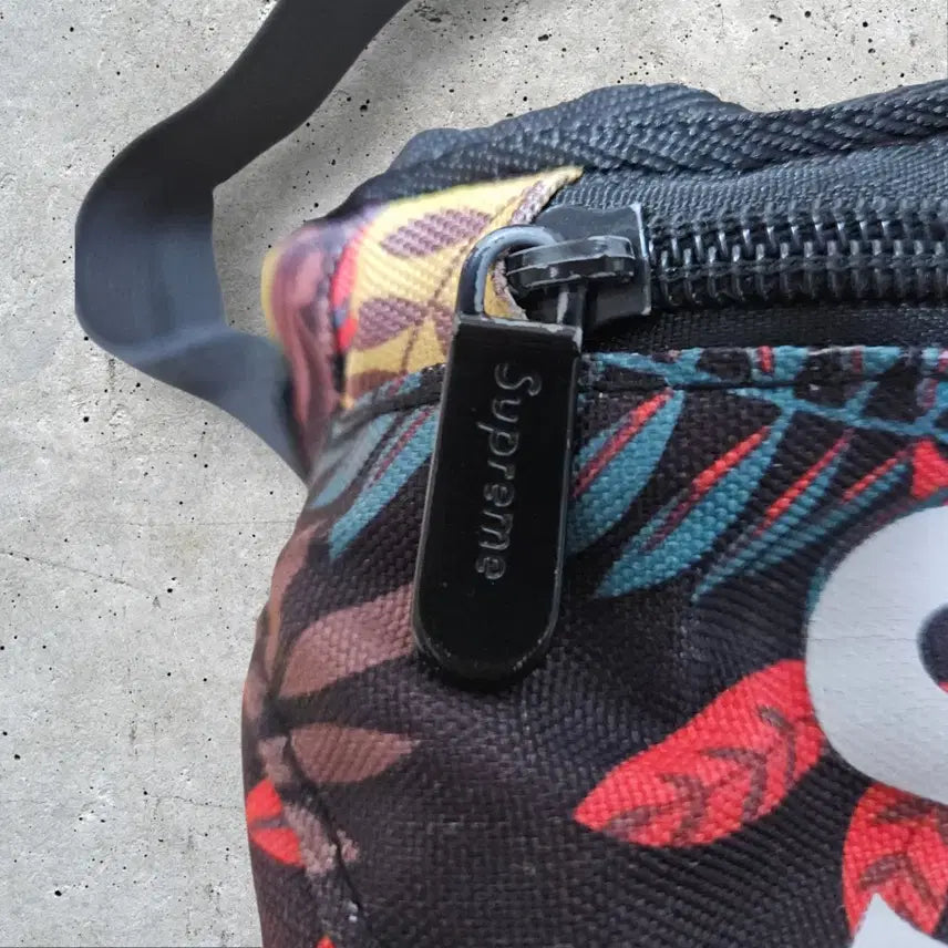 [BUNJANG] Supreme Messenger Bag / 슈프림 메신저백