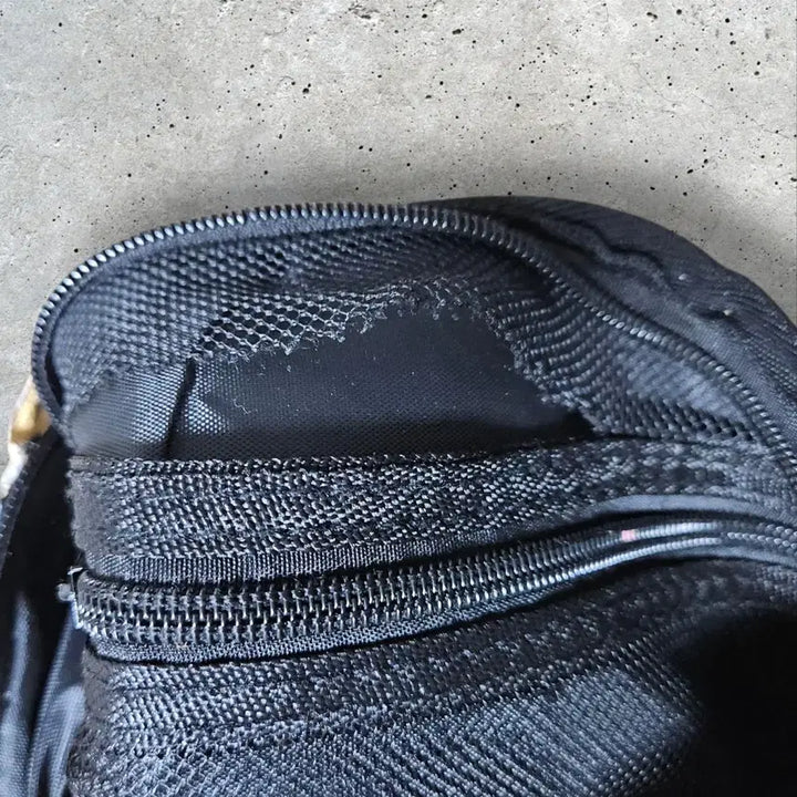 [BUNJANG] Supreme Messenger Bag / 슈프림 메신저백