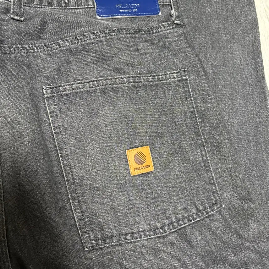 [BUNJANG] Hellraiser Skate Denim Gray Jeans / 헬레이저 스케이트 데님 그레이