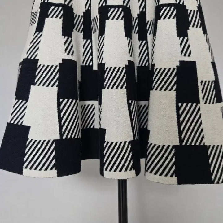 [BUNJANG] Lucky Chouette Wool Blend Skirt / 럭키슈에뜨 36호 울 스판 스커트 W-치마-252