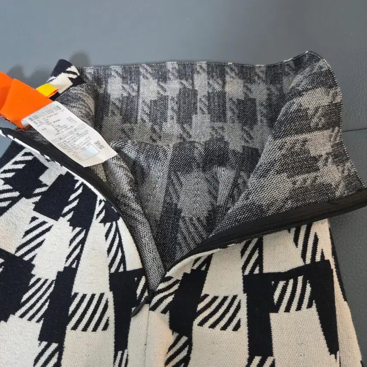 [BUNJANG] Lucky Chouette Wool Blend Skirt / 럭키슈에뜨 36호 울 스판 스커트 W-치마-252