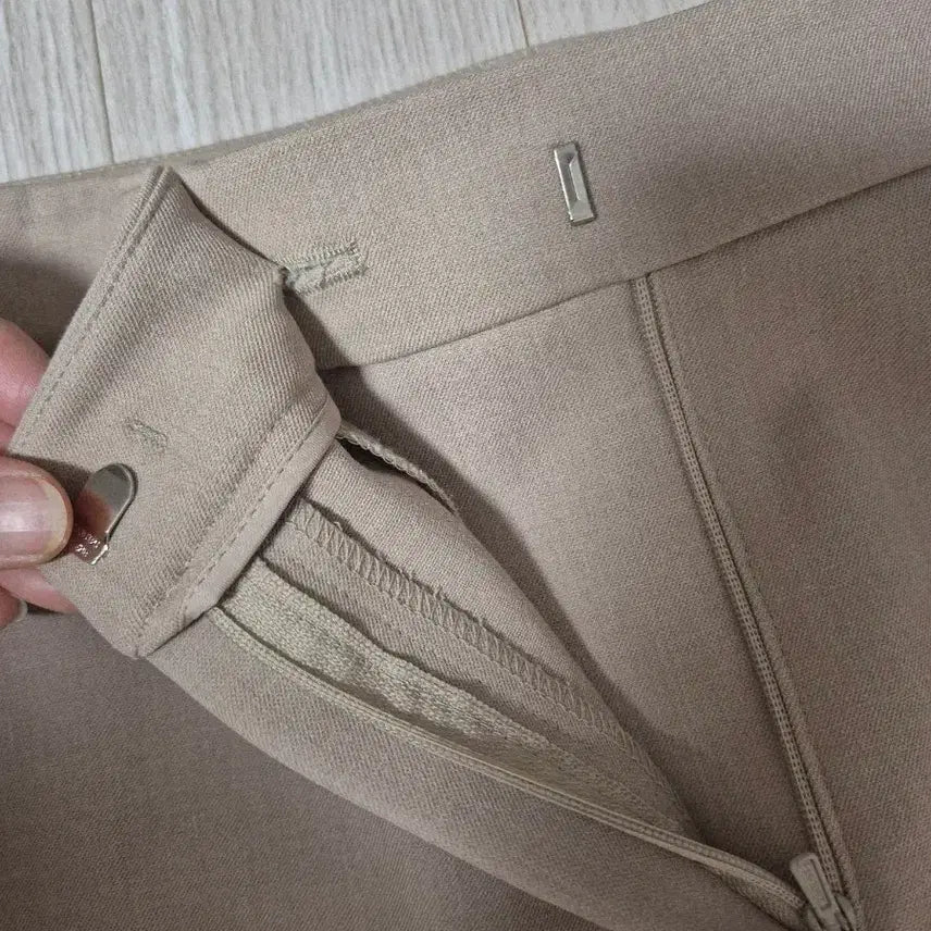[BUNJANG] SIE Better Classe Slacks Pants - Beige / SIE 시에 베러 클라쎄 슬랙스 팬츠 S