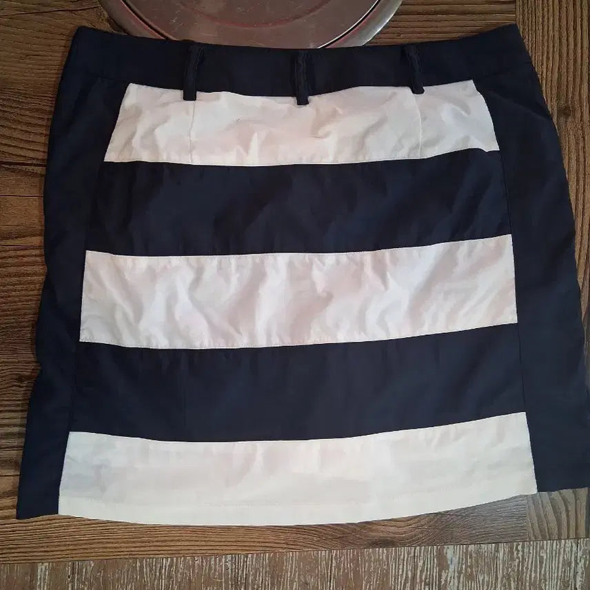 [BUNJANG] Striped Midi Skirt / 줄무늬 스커트 네이비/화이트