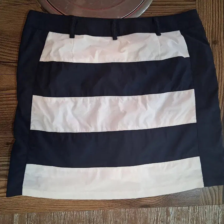 [BUNJANG] Striped Midi Skirt / 줄무늬 스커트 네이비/화이트