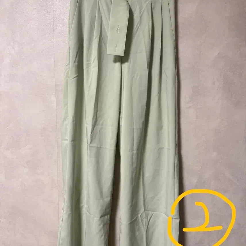 [BUNJANG] Unbranded Button-Detail Slacks / 뒷밴딩 단추 슬랙스