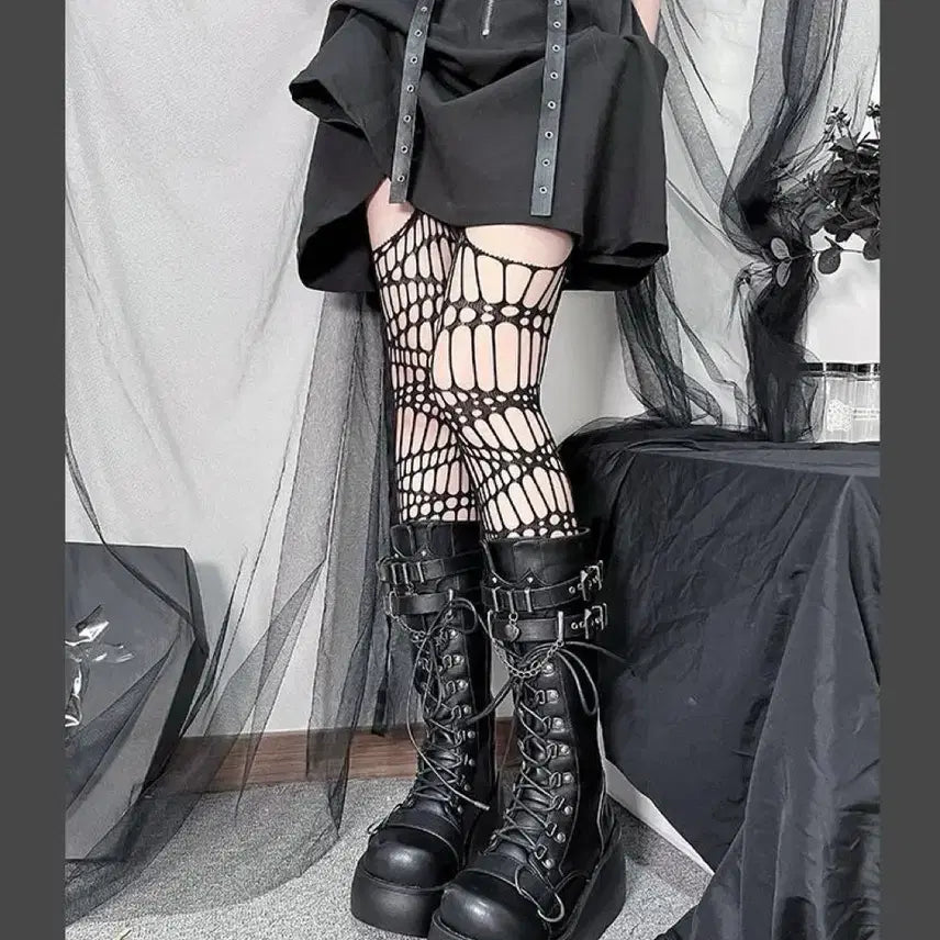 [BUNJANG] School Student Metal Buckle Chain Platform Long Boots / 전학생 지뢰계 펑크 통굽 롱부츠 금속버클 체인 장식 플랫폼 단화(2컬러)