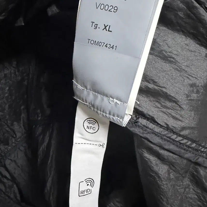 [BUNJANG] Stone Island Nylon Metal Watro TC Blouson Jacket / [XL] 스톤아일랜드 나일론메탈 와트로TC 블랙 블루종 자켓