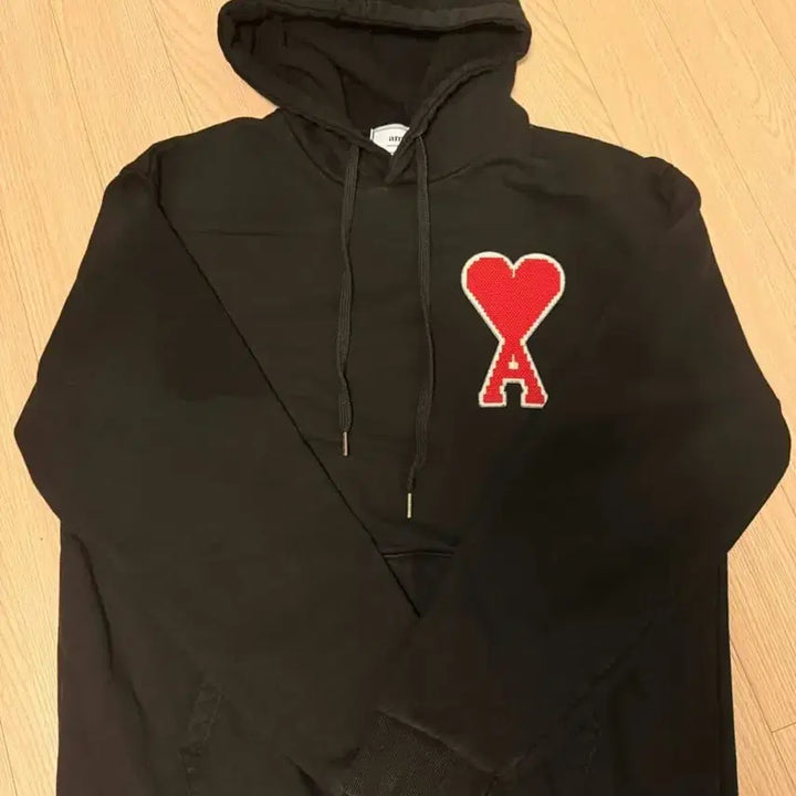 [BUNJANG] AMI Heart Big Logo Patch Hoodie Black / 아미 후드티(AMI 하트 빅로고 패치 후드티 블랙)