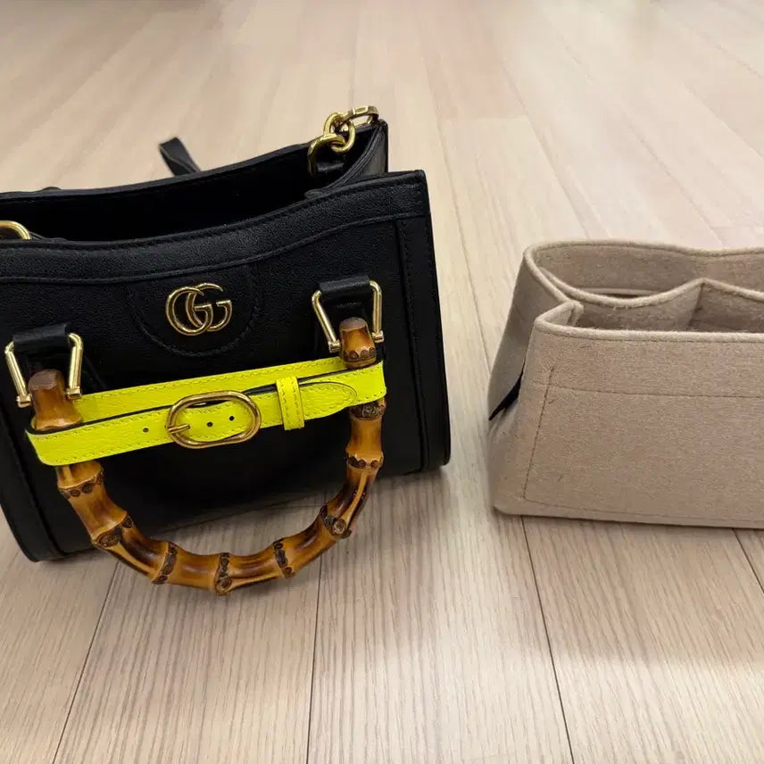 [BUNJANG] Gucci Diana Small Black Tote Bag / 구찌 다이애나 스몰 블랙