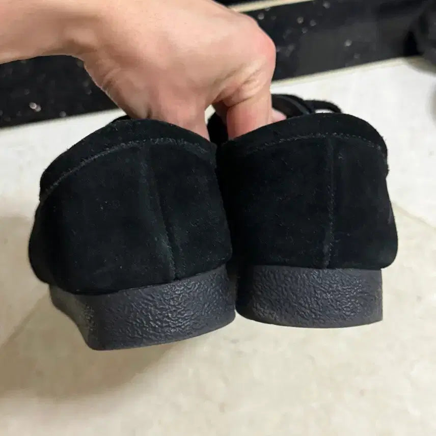 [BUNJANG] GU Moccasin Black Shoes / GU 모카신 블랙 270