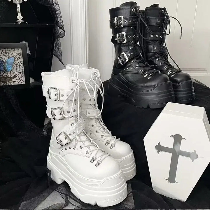 [BUNJANG] School Student Punk Platform Short Boots with Metal Buckle / 전학생 지뢰계 펑크 통굽 숏부츠 금속버클 체인 장식 플랫폼 단화(2컬러)