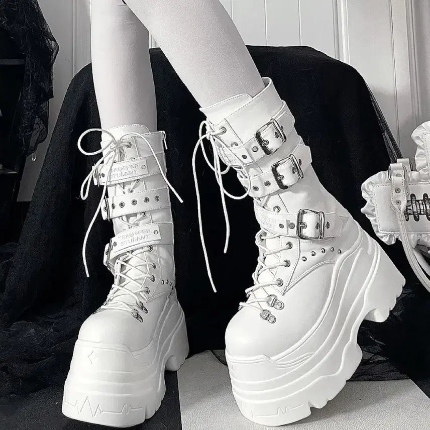 [BUNJANG] School Student Punk Platform Short Boots with Metal Buckle / 전학생 지뢰계 펑크 통굽 숏부츠 금속버클 체인 장식 플랫폼 단화(2컬러)