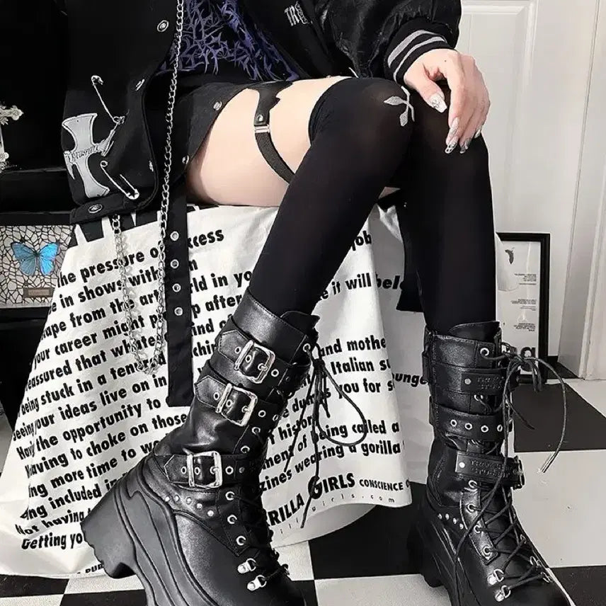 [BUNJANG] School Student Punk Platform Short Boots with Metal Buckle / 전학생 지뢰계 펑크 통굽 숏부츠 금속버클 체인 장식 플랫폼 단화(2컬러)